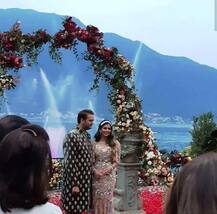 ईशा अंबानीच्या इटलीमधील साखरपुड्याचे फोटो