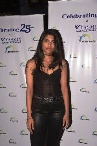 एलिजा अग्निहोत्रीच्या फोटोंसह ती बॉलिवूडमध्ये पदार्पण करणार असल्याचीही चर्चा जोरदार आहे. (फोटो : मानव मंगलानी)