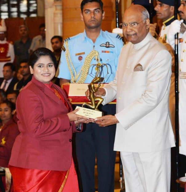 मराठमोळी नेमबाज राही सरनोबतसह एकूण 20 खेळाडूंना अर्जन पुरस्काराने सन्मानित करण्यात आलं. 