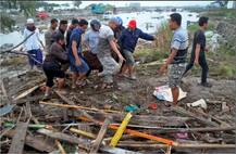 इंडोनेशियातील भूकंप आणि त्सुनामीची भयानक दृश्यं