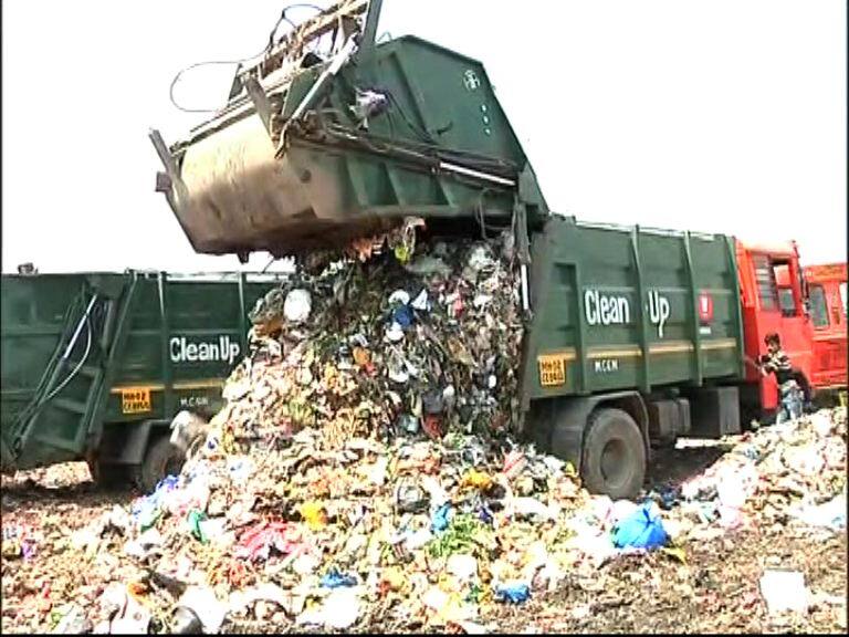 अंबरनाथमधील 'करवले' गावात मुंबईचं नवं डंपिंग ग्राऊंड Update on PIL related to Mumbai's dumping ground issue अंबरनाथमधील 'करवले' गावात मुंबईचं नवं डंपिंग ग्राऊंड