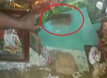 दारुविक्रेतीची भलती आयडिया, देव्हाऱ्यामागे दारुसाठा लपवला