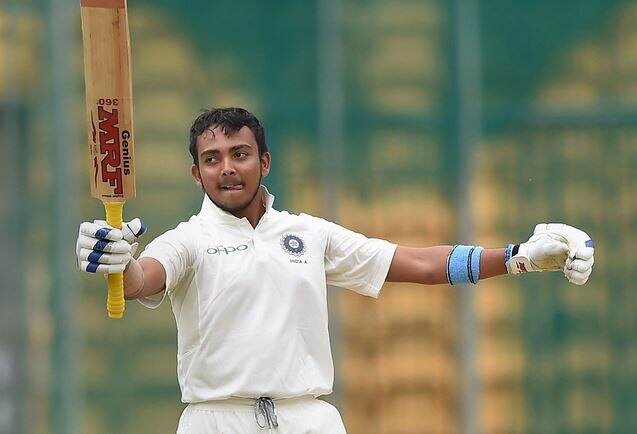india vs west indies : prithvi shaw become sixth indian win man of the match in test debut पदापर्णात सामनावीर ठरलेला पृथ्वी शॉ सहावा भारतीय खेळाडू