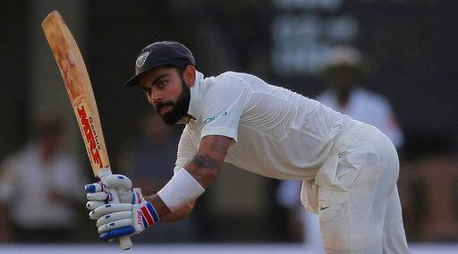 कसोटीत सर्वाधिक वेगाने 24 शतक पूर्ण करणारा विराट जगातला दुसरा फलंदाज ठरला आहे. त्याने 123 डावांमध्येच ही कामगिरी केली.