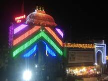 तुळजाभवानी मंदीरात नेत्रदिपक आकर्षक विद्युत रोषणाई