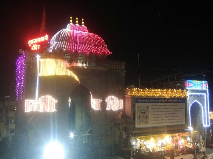 तब्बल 25 हजार बल्बरुपी दिव्यांनी डिजिटल लाईटींगने यंदाचा शारदीय नवरात्रोत्सव उजळून निघणार आहे.