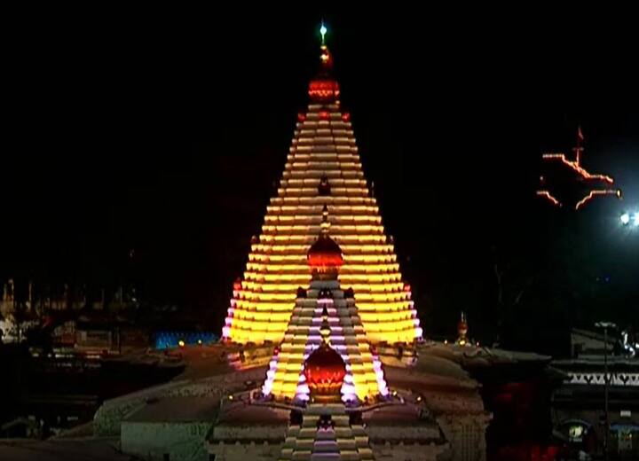  नवरात्रोत्सवात मंदिर परिसरात विविध धार्मिक आणि सांस्कृतिक कार्यक्रमांची रेलचेल असणार आहे. 