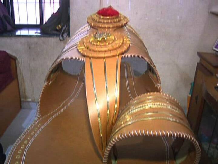 कोल्हापूरी चप्पलेचा ट्रेंड नागरिकांमध्ये आणखी रुजावा यासाठी ही खटाटोप असल्याचे अंकुश कारंडे यांनी सांगितले.