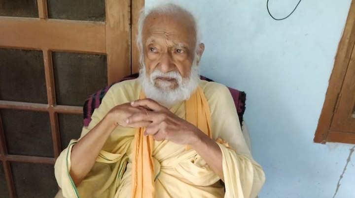 Environmentalist GD Agarwal passes away after 111 day fast to save the Ganga River ज्येष्ठ पर्यावरणवादी प्रा. जी. डी. अग्रवाल यांचं उपोषणादरम्यान निधन