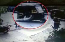 महिला पोलिसाला फरफटत नेलं, परिवहन मंत्र्यांकडून गंभीर दखल