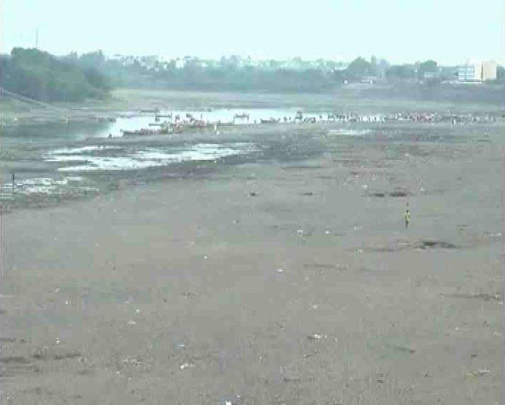 water scarcity in pandharpur पंढरपुरात जलसंकट , सोमवारपासून पाणीकपात लागू