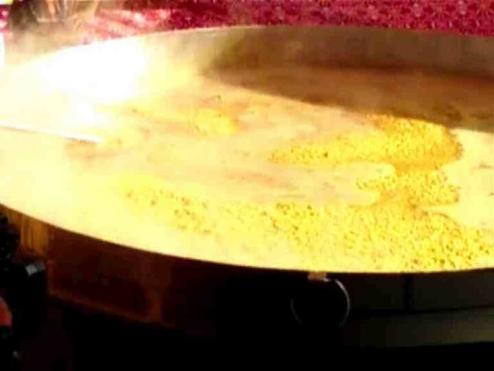 या विक्रमाची गिनीज बुक ऑफ वर्ल्ड रेकॉर्डमध्ये नोंद व्हावी आणि खिचडीला राष्ट्रीय खाद्य म्हणून मान्यता मिळावी असा त्यांचा प्रयत्न आहे.