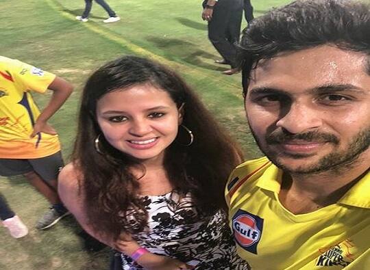 MS Dhoni's wife Sakshi posts special message on instagram for pacer Shardul Thakur's 27th birthday मराठमोळ्या शार्दुल ठाकूरला साक्षी धोनीच्या खास शुभेच्छा