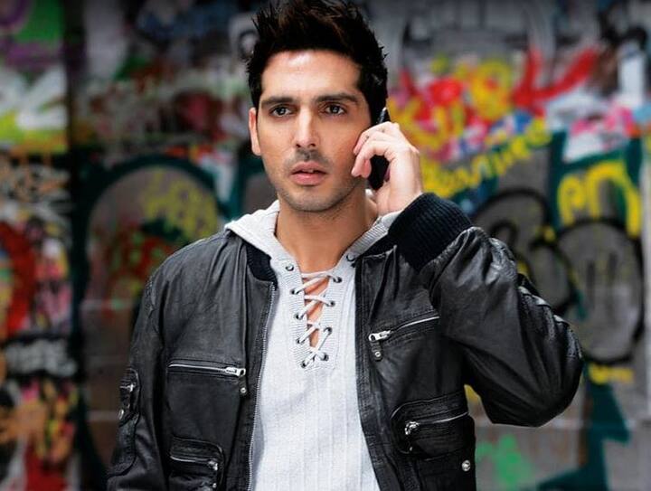 झायेद खान - संजय खानचा मुलगा. चुरा लिया है तुमने सिनेमातून बॉलिवूडमध्ये पदार्पण केलं, मात्र झायेदनेही फारशी चमक दाखवलेली नाही