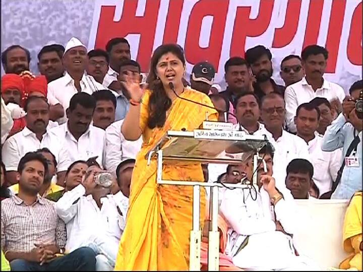 ऊसतोड कामगार माझी वोट बँक नाही ती माझी बँक आहे. जनता माझी फिक्स डिपॉझिट आहे. उद्याचा दिवस मावळेपर्यंत ऊसतोड कामगारांचे महामंडळ स्थापन केल्याची घोषणा करणार. ऊसतोड कामगार मंडळासाठी 100 कोटी देण्याची तरतूद  : पंकजा मुंडे