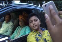 उदयनराजेंच्या पुत्राची क्रेझ, सेल्फीसाठी चाहत्यांची झुंबड