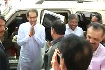 उद्धव ठाकरे-चंद्रकांत पाटील यांचा एकाच गाडीने प्रवास