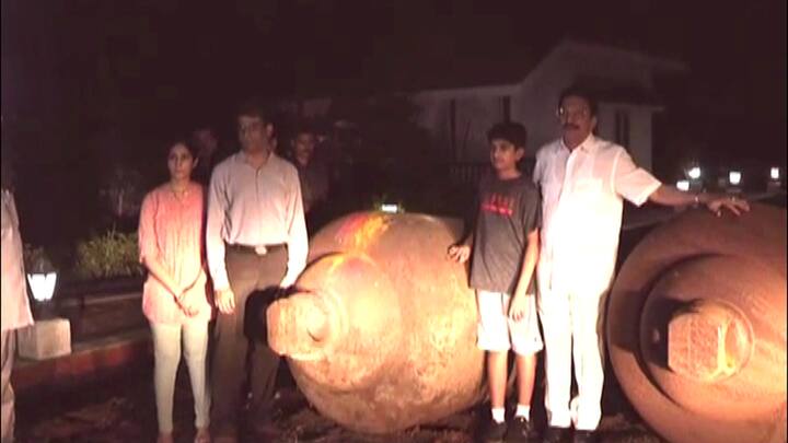 तोफा राजभवनातील जल विहार (बँक्वे हॉल) हॉलच्या समोर दर्शनी भागात ठेवण्याची देखील राज्यपालांनी सूचना केली आहे. त्यामुळे लोकांना तसेच इतिहासप्रेमींना या तोफा पाहता येणार आहेत.