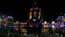 Mumbai : CSMT स्थानकावर ओळखपत्र पाहूनच प्रवेश, अत्यावश्यक सेवेतील कर्मचाऱ्यांनाच परवानगी