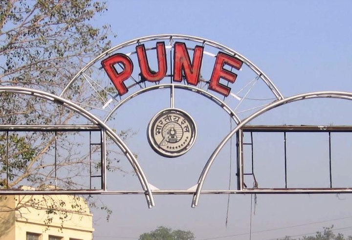 Pune should be called Jijapur, demands Sambhaji Brigade  पुण्याचं नाव बदलून जिजापूर करा : संभाजी ब्रिगेड