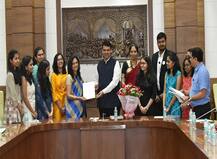 पानाच्या पिचकारीचे डाग नष्ट होणार, रुईयाच्या विद्यार्थिनींचा प्रकल्प