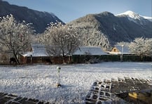 हिमाचल प्रदेशमध्ये जोरदार बर्फवृष्टी