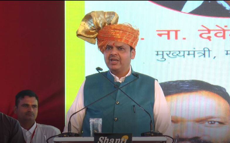 आंदोलन करण्यापेक्षा 1 डिसेंबरला जल्लोष करा : मुख्यमंत्री CM devendra Fadnavis Reaction on Report of Maratha Reservation आंदोलन करण्यापेक्षा 1 डिसेंबरला जल्लोष करा : मुख्यमंत्री
