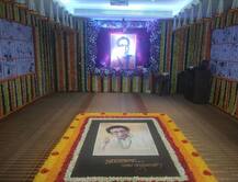 बाळासाहेबांनी रेखाटलेल्या व्यंगचित्रांचं प्रदर्शन