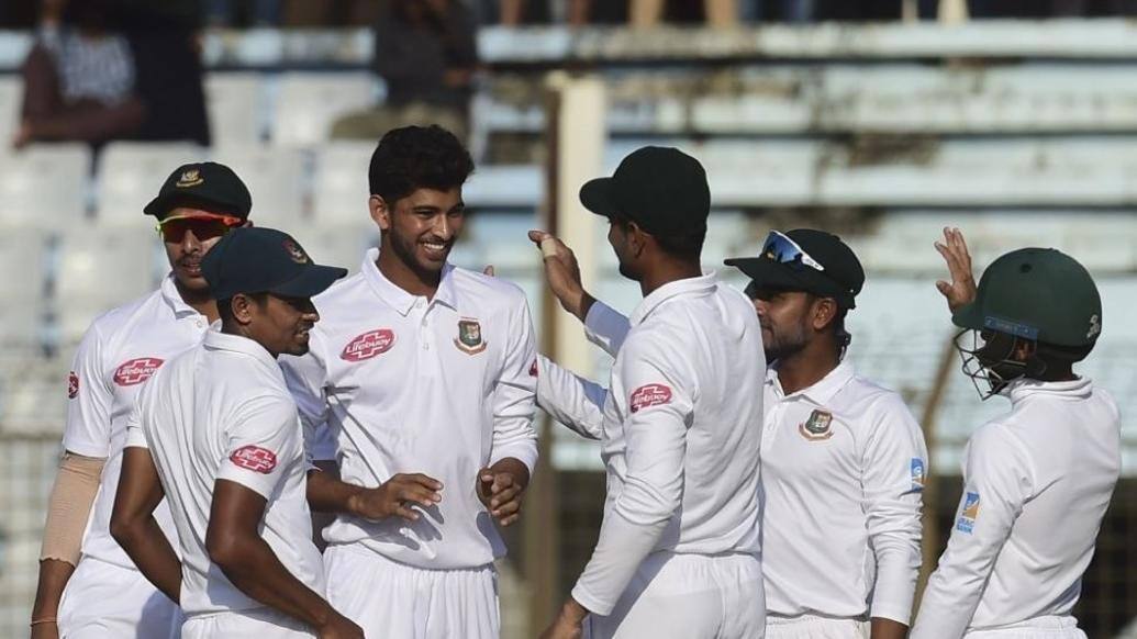 बांग्लादेशच्या युवा गोलंदाजाचा पदार्पणातच विक्रम Bangladesh youngest bowler set record in debut बांग्लादेशच्या युवा गोलंदाजाचा पदार्पणातच विक्रम