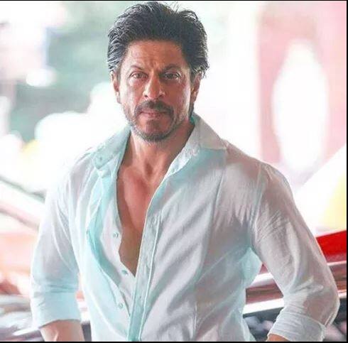 या यादीत शाहरुख खान 13 व्या स्थानी आहे. या वर्षात शाहरुख खानने 56 कोटी रुपयांची कोटी रुपयांची कमाई केली आहे.