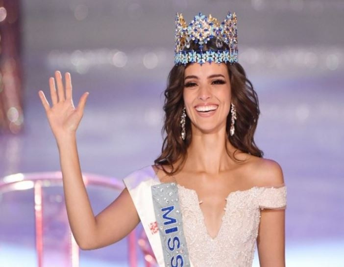 Manushi Chhillar crowns Mexico’s Vanessa Ponce De Leon as Miss World 2018 मेक्सिकोची वेनेसा पोन्स डी लिऑन यंदाची ‘मिस वर्ल्ड 2018’