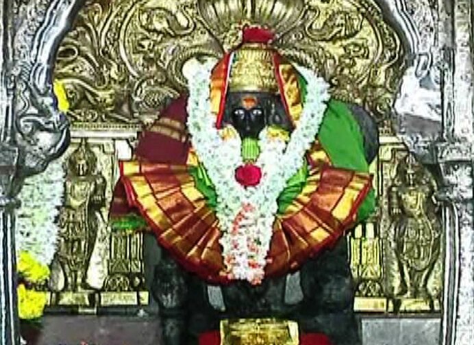 Kolhapur : Devotee demands to change Ambabai's idol कोल्हापूरच्या अंबाबाईची मूर्ती बदला, भाविकांची मागणी