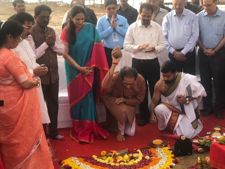 Shivsena chief Uddhav Thackeray Inaugurated coastal road, bjp leaders Boycott programme उद्धव ठाकरेंच्या हस्ते कोस्टल रोडचे भूमिपूजन, भाजपचा बहिष्कार
