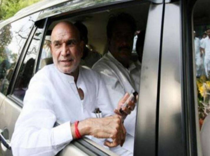 anti sikh riots delhi hc convicted sajjan kumar in this case शीख दंगली प्रकरणी काँग्रेस नेते सज्जन कुमार यांना जन्मठेप