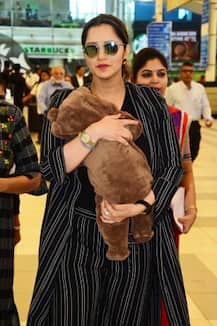 बाळाला कॅमेऱ्यापासून लपवण्यासाठी सानियाचा आटोकाट प्रयत्न