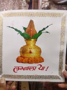 लग्नाला या! राज ठाकरेंकडून अमित यांच्या लग्नाची पत्रिका सप्तशृंगीचरणी