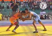 महाराष्ट्र केसरी : 70 किलो गटात कोल्हापूरचा स्वप्निल पाटील, पुण्याचा अनिकेत खोपडे फायनलमध्ये