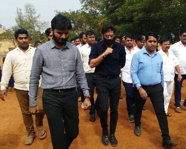 राज ठाकरे यांचे सुपुत्र अमित राज ठाकरे काल शहापूरच्या दौऱ्यावर गेले होते.