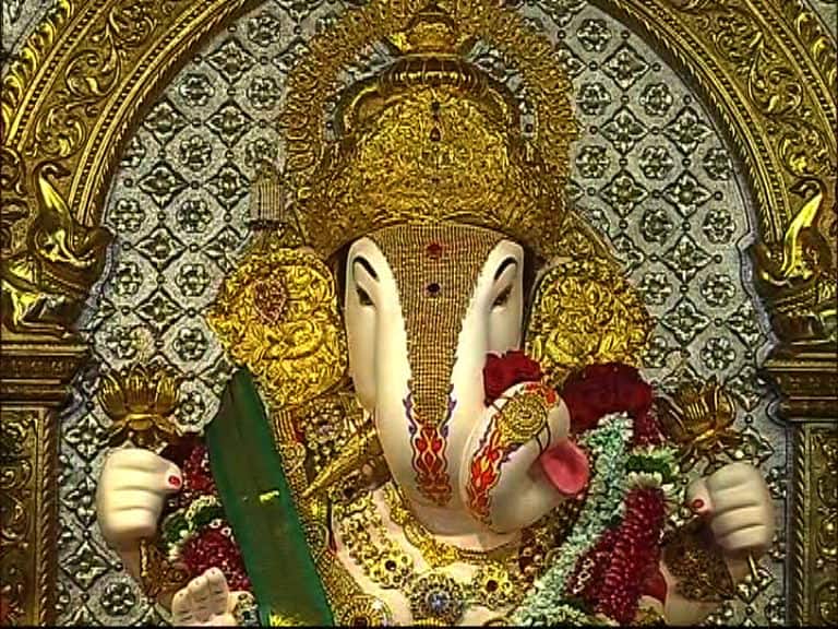 angaraki sankashti celebration in maharashtra राज्यभरात अंगारकी संकष्टीचा उत्साह, मंदिरं भाविकांनी फुलली