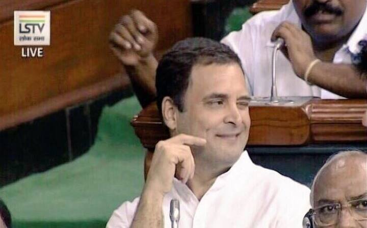 संसदेत पंतप्रधान मोदींना मिठी मारून आपल्या जागेवर बसल्यानंतर राहुल गांधींनी असा डोळा मारला. यावर देशभर एकच चर्चेचा माहोल रंगला होता. 