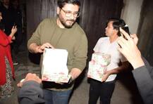 सोनाली बेंद्रेची बर्थडे पार्टी; हृतिक, कुणालची हजेरी