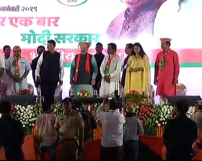 देवेंद्र फडणवीस यांचा स्वबळाचा नारा bjp to contest lok sabha elections without tie up with shivsena says Devendra Fadnavis देवेंद्र फडणवीस यांचा स्वबळाचा नारा