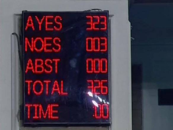 सवर्ण आरक्षण विधेयक लोकसभेत मंजूर Bill for 10 percent reservation for economically weaker upper caste passed in loksabha सवर्ण आरक्षण विधेयक लोकसभेत मंजूर