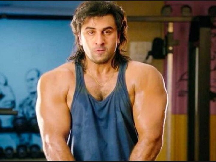 रणबीर कपूरची मुख्य भूमिका असलेला संजय दत्तचा बायोपिक 'संजू' (342 कोटी) हा 2018 या वर्षातील सर्वाधिक कमाई करणारा सिनेमा ठरला.