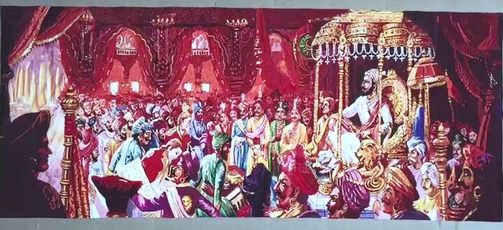 डिझायनर असणाऱ्या सांगलीच्या श्रुती दांडेकर गेल्या काही वर्षांपासून पारंपारिक गोधडीला नव्या रुपात जगासमोर आणण्याचा काम करत आहेत. आजीबाईची समजली जाणारी गोधडी दांडेकर यांनी क्विल्टच्या रुपाने सातासमुद्रापार नेली आहे. आज त्यांच्या या गोधडीला म्हणजेच क्विल्टला छत्रपती शिवाजी महाराज यांच्या राज्याभिषेक सोहळ्याच्या रुपाने नवा आयाम मिळाला आहे. छत्रपतीचा इतिहास जगभर पोहोचावा या उद्देशाने श्रुती दांडेकर यांनी या कलाकृतीची निर्मिती केली आहे.