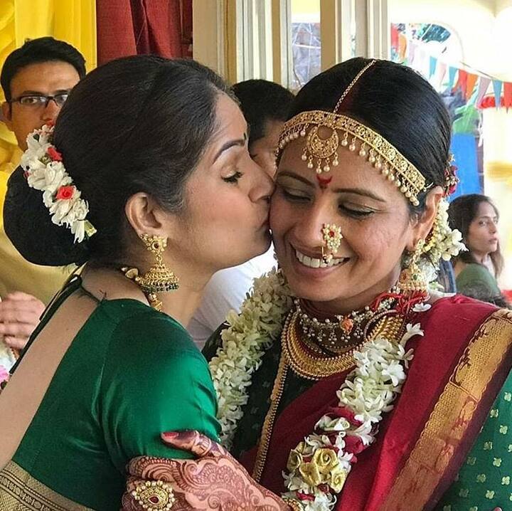 विरेंद्र द्विवेदी हा नाट्य कलाकार आहे. तरस्मिताने मराठी आणि हिंदी सिनेमात आपल्या अभिनयाची छाप पाडली आहे. 
