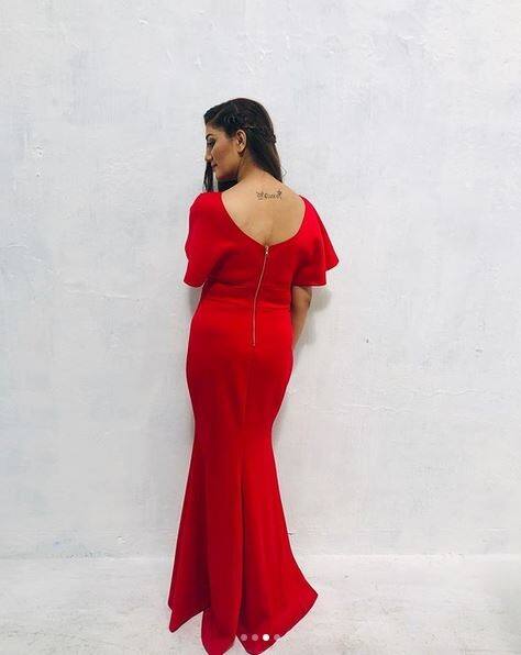 या रेड गाऊनमध्ये सपना चौधरी फारच सुंदर दिसत आहे. (फोटो : इन्स्टाग्राम अकाऊंट)