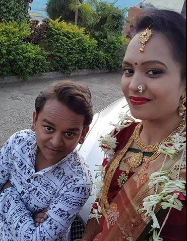  करून गेलो गाव, गाढवाचं लग्न, सर्किट हाऊस ,आम्ही सारे फर्स्ट क्लास , सायलेन्स , कन्हैय्या यासारख्या दमदार नाटकात त्याने भूमिका साकारल्या आहेत.