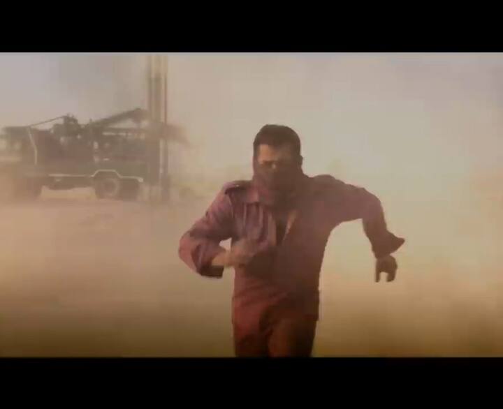 भारतमध्ये सलमाननची विविधं रुपं पहायला मिळत आहेत. त्यापैकी हा एक