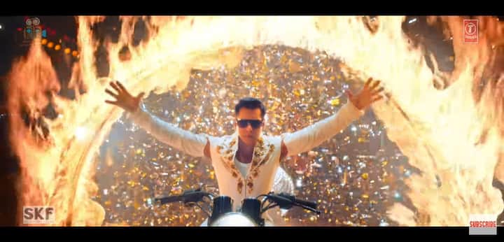 बॉलिवूड अभिनेता सलमान खानच्या बहुप्रतीक्षित 'भारत' सिनेमाचा टीझर रिलीज झाला आहे. या टीझरमध्ये सलमानच्या वेगळवेगळ्या झलक पाहायला मिळत आहेत. 